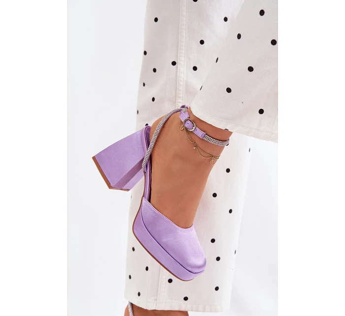 Dámské sandály s masivním podpatkem typu sloupek s páskem a kamínky Fialové Seraphina Dámské sandály s masivním podpatkem typu sloupek s páskem a kamínky Fialové Seraphina