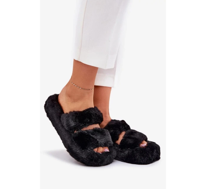 Dámské pantofle s kožíškem na platformě Talfedi – černé Dámské pantofle s kožíškem na platformě Talfedi – černé
