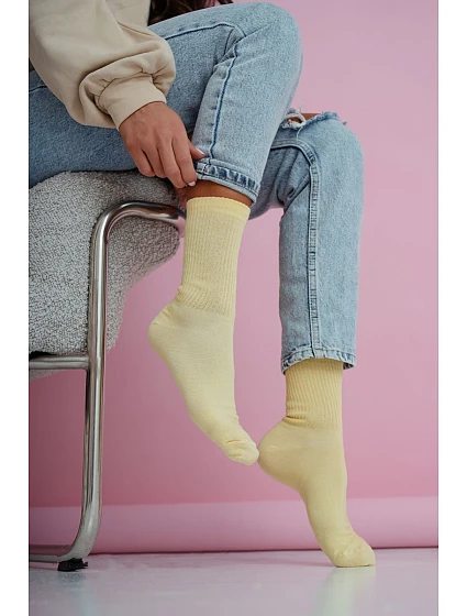 Dámské pruhované model 22044951 žluté ponožky - Milena