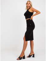Černá vypasovaná basic midi sukně s rozparkem