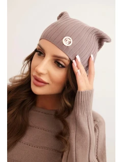 Dámská čepice s proužky a ozdobným knoflíkem s přídavkem vlny a modalu fango