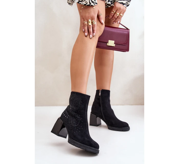 Zateplené dámské boty na podpatku se zdobením černé D&A model 21677758 - S.Barski