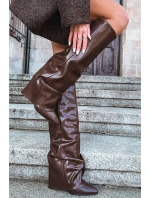 Zateplené dámské kozačky s obráceným lemem na podpatku čokoládové Elivira