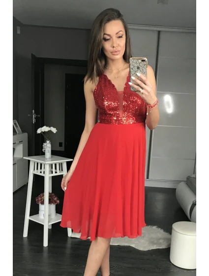 Večerní šaty model 105293 YourNewStyle Večerní šaty model 105293 YourNewStyle