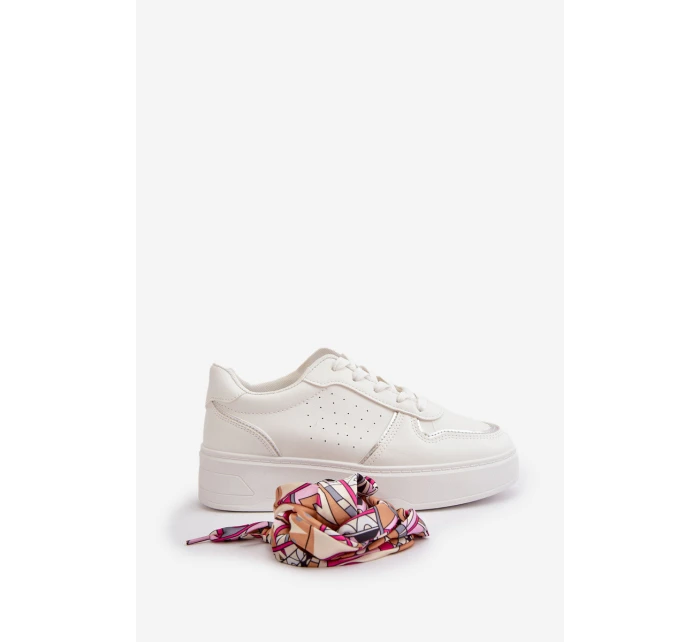 Dámské Tenisky Na Platformě S Dekorativním Šněrováním Bílé model 21667752 - Boto Dámské Tenisky Na Platformě S Dekorativním Šněrováním Bílé model 21667752 - Boto