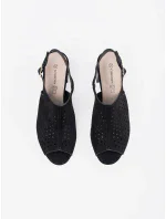 Výborné dámské  sandály černé na širokém podpatku