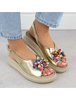 Dámské kožené sandály Filippo DS6983 s korálky a zlatou metalízou