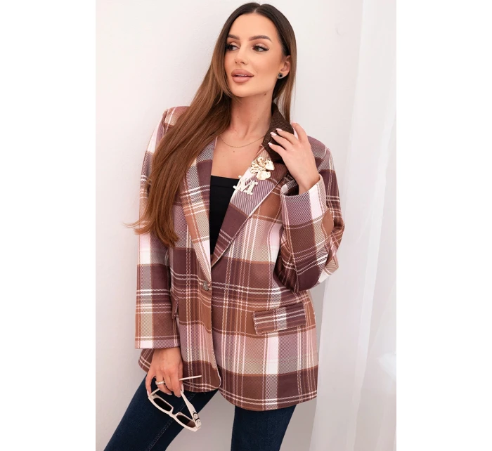 Dámská sako s model 21798611 vzorem a ozdobnou broží a dlouhým rukávem hnědá - K-Fashion