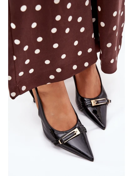 Dámské lakované lodičky na jehlovém podpatku se zlatou sponou Vivae – černé Dámské lakované lodičky na jehlovém podpatku se zlatou sponou Vivae – černé