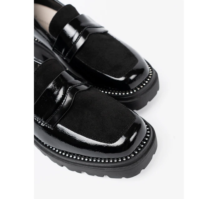 Zajímavé dámské černé mokasíny na širokém podpatku Zajímavé dámské černé mokasíny na širokém podpatku
