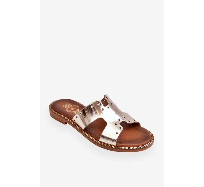 model 21617412 Dámské žabky s ozdobnými výřezy Zlaté - Zazoo