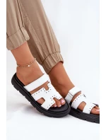 Lakované Dámské Pantofle Z Přírodní Kůže Na Platformě Bílé Zazoo 40440