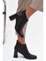 Dámské zateplené kotníkové boty na sloupku – černé Ivessara Dámské zateplené kotníkové boty na sloupku – černé Ivessara