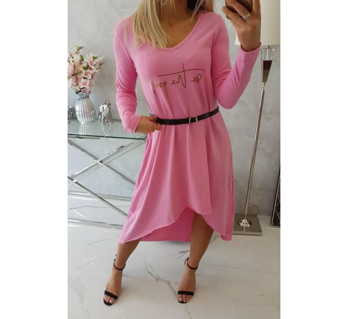 Šaty s ozdobným páskem a nápisem light pink