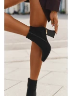 Zateplené dámské kotníkové boty na z černé model 21708739 - Boto Zateplené dámské kotníkové boty na z černé model 21708739 - Boto