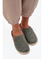 Dámské domácí pantofle Inblu – zelené Dámské domácí pantofle Inblu – zelené