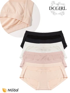 Figi model 21935392 A'12 modal - DC Girl