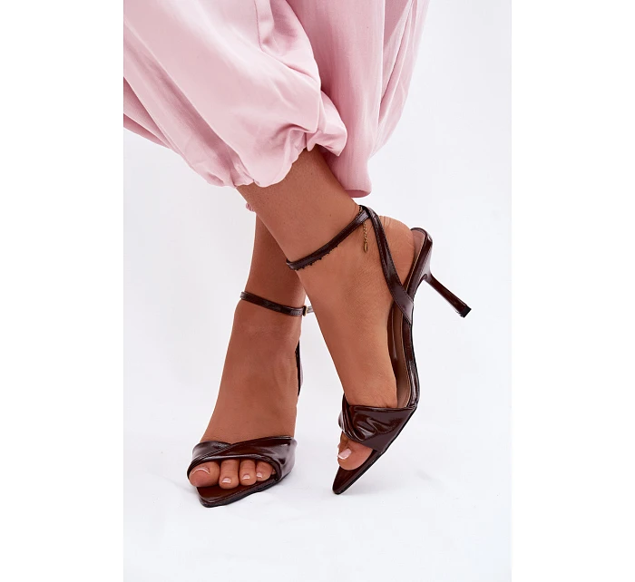 Dámské sandály na podpatku z eko kůže čokoládové model 22092106 - Boto