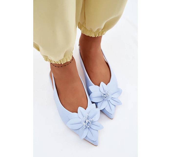 Dámské sandály na ploché podrážce s dekorativním květem modré Telivette