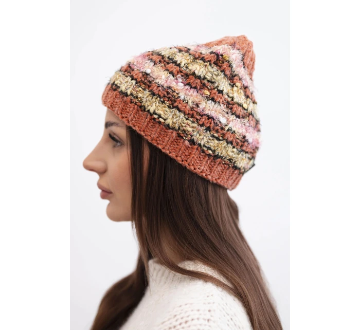 Dámská zimní vlněná čepice s ozdobnými krystalky K399 černá