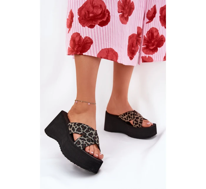 Dámské Klapky Na Klínu A Platformě Leopardí Černé model 21688200 - Boto Dámské Klapky Na Klínu A Platformě Leopardí Černé model 21688200 - Boto