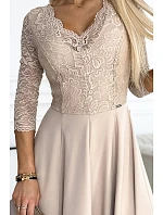 Dámské krajkové šaty model 22084615 AMBER béžové - numoco Dámské krajkové šaty model 22084615 AMBER béžové - numoco