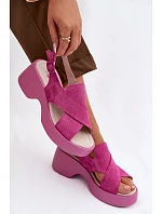 Kožené dámské sandály na platformě model 22101332 Fuchsiová - S.Barski Kožené dámské sandály na platformě model 22101332 Fuchsiová - S.Barski