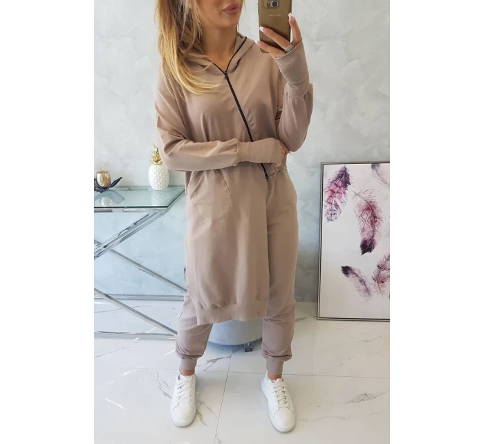 Mikinová souprava s delší stranou tmavě béžová