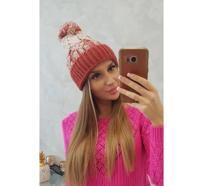 Dámská čepice s bambulí Abigail K326 červená+béžová Dámská čepice s bambulí Abigail K326 červená+béžová