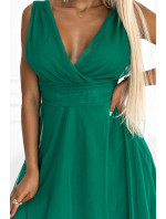 Elegantní zelené dámské šaty s výstřihem a mašlí 474-1