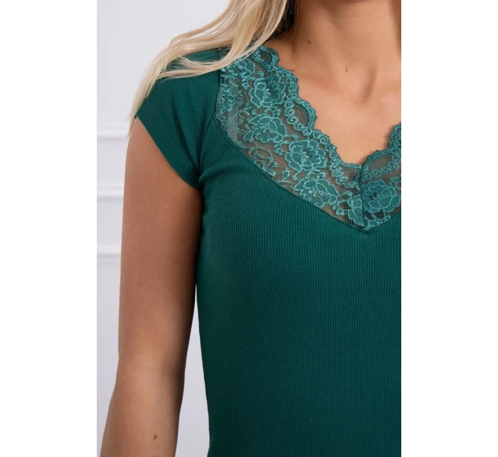 Halenka s krajkovým výstřihem zelená