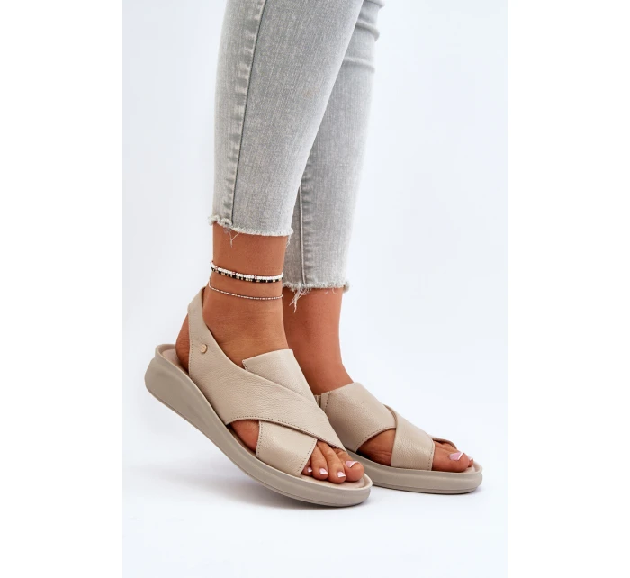 kožené sandály na klínu Černé model 21650272 - Zazoo