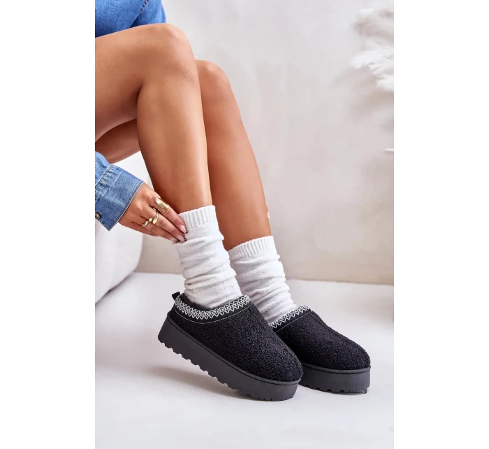 Sněhule Dámské Na Platformě S Výšivkou Černé Tirissa Sněhule Dámské Na Platformě S Výšivkou Černé Tirissa