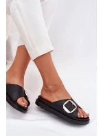 Dámské Pantofle Na Platformě Se Zlatou Přezkou Černé model 21702684 - Boto Dámské Pantofle Na Platformě Se Zlatou Přezkou Černé model 21702684 - Boto