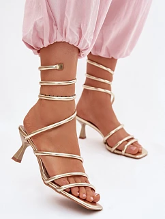 Sandály na podpatku  model 227453 Step in style