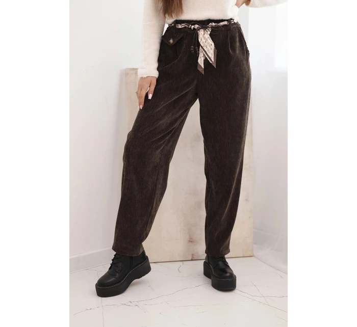 Dámské kalhoty z viskózy s model 21731254 páskem hnědé - K-Fashion