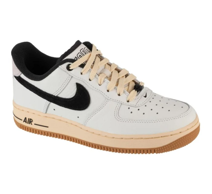 Boty Nike Air Force 1 07 W DR0148-101 Boty Nike Air Force 1 07 W DR0148-101
