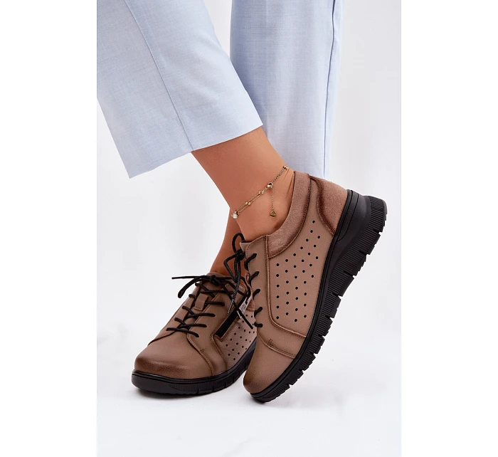 Kožené dámské polobotky na platformě model 22100867 Béžové - VINCEZA Kožené dámské polobotky na platformě model 22100867 Béžové - VINCEZA