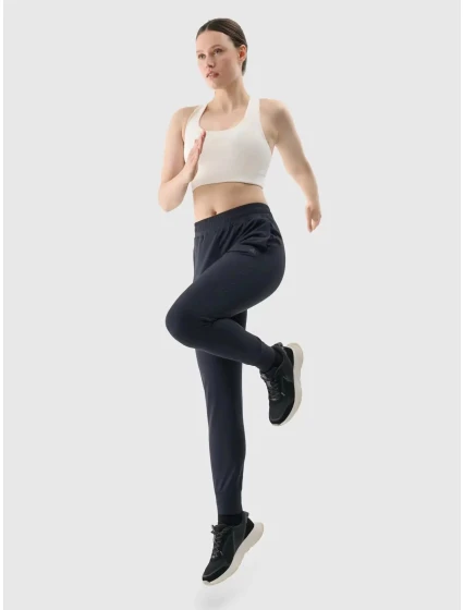 Dámské sportovní kalhoty 4F