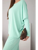 Dámský viskózový komplet s volnou blůzou a kalhotami mátový
