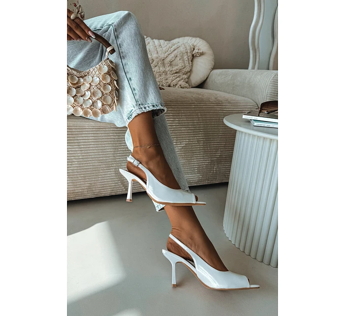 Dámské sandály na podpatku bílé model 22091973 - Boto