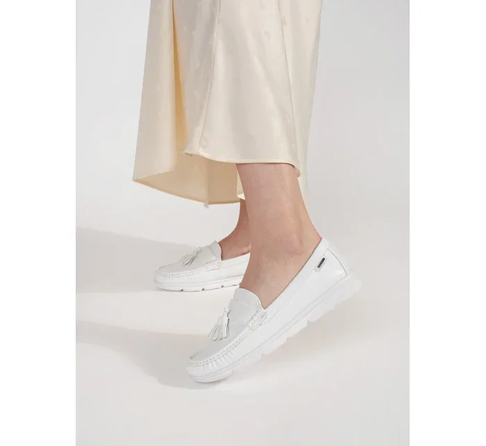 Krásné  mokasíny bílé dámské na klínku