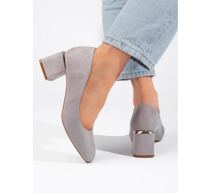 Pěkné dámské  lodičky šedo-stříbrné na širokém podpatku