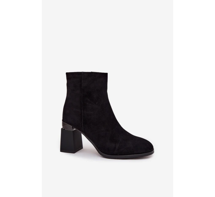 Dámské kozačky z přírodního semiše na podpatku vyhřívané D&A CR52-718 Černé