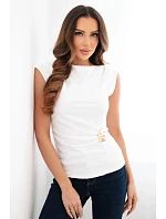 Dámská elegantní halenka s řasením a ozdobnou přezkou bez rukávů bílá