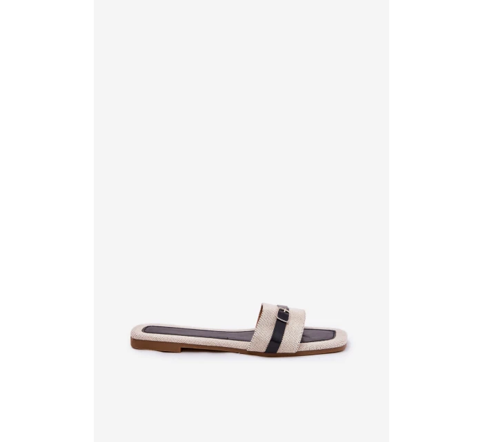 Ploché dámské sandály s páskem a přezkou béžové model 21689544 - Boto Ploché dámské sandály s páskem a přezkou béžové model 21689544 - Boto