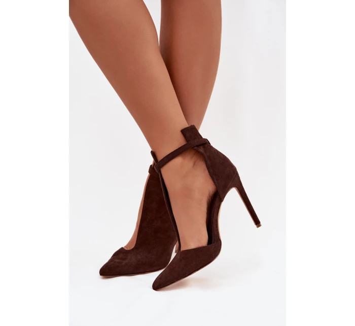Dámské kotníkové boty na jehlovém podpatku z eko semiše hnědé Amalundi Dámské kotníkové boty na jehlovém podpatku z eko semiše hnědé Amalundi