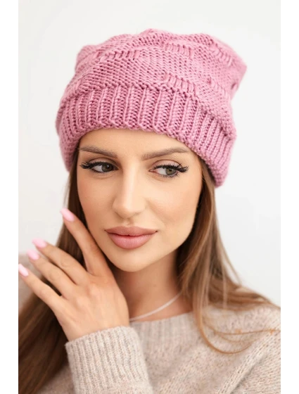 Dámská zimní čepice z vlny s ozdobným vzorem K451 fialová Dámská zimní čepice z vlny s ozdobným vzorem K451 fialová