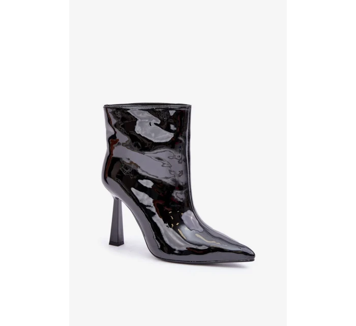 Lakované Kotníkové Boty Na Špičce Nazouvací Černé Seliri Lakované Kotníkové Boty Na Špičce Nazouvací Černé Seliri