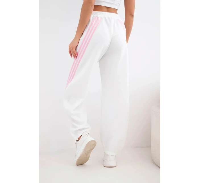 Dámské kalhoty z viskózy s lampasem máslové bílé Dámské kalhoty z viskózy s lampasem máslové bílé